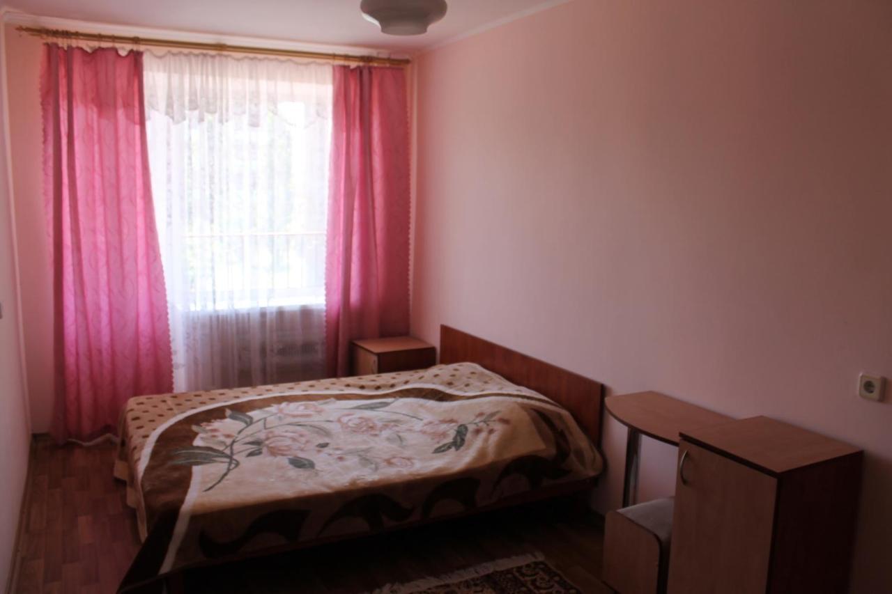 Kometa-2 Hotel Kobleve Habitación foto