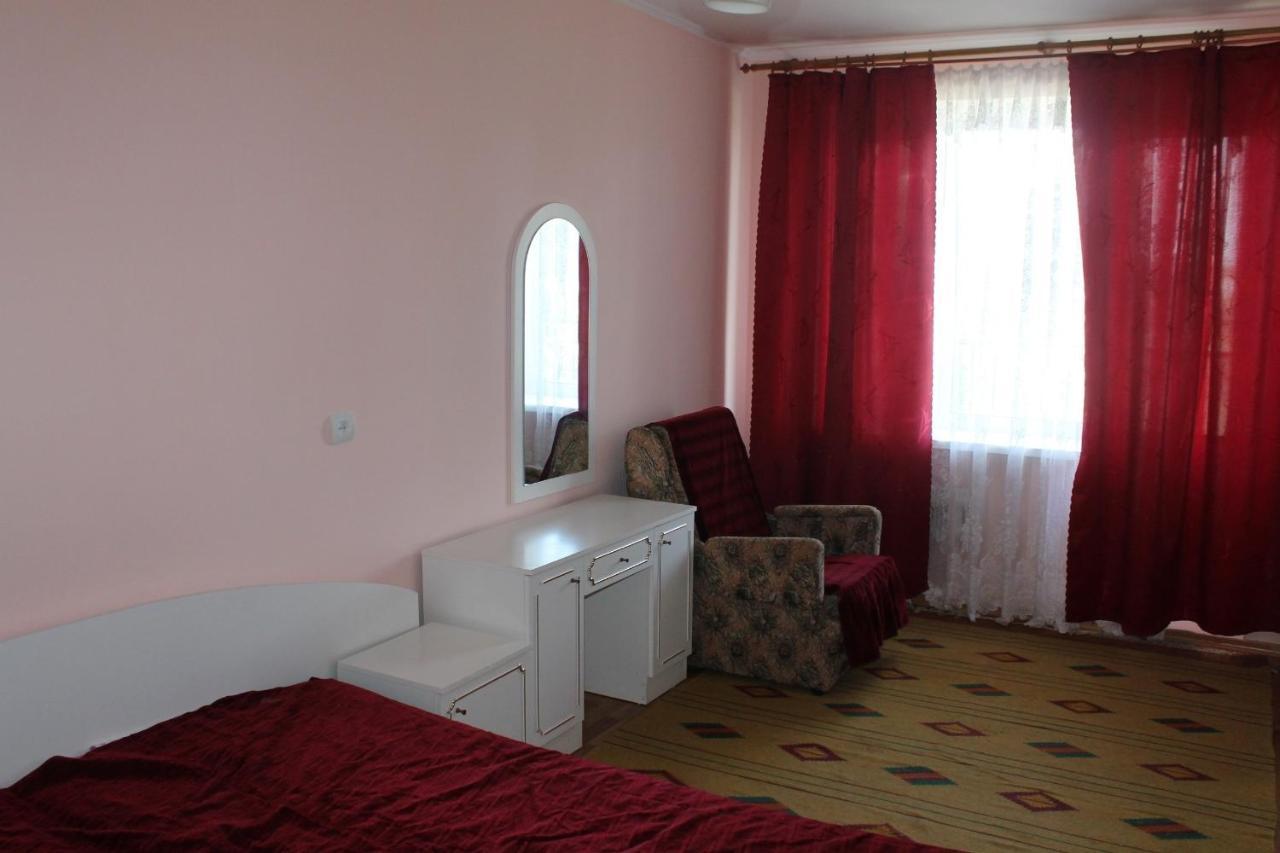 Kometa-2 Hotel Kobleve Habitación foto